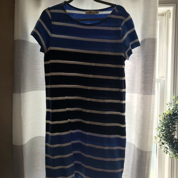 Vineyard Vines Dress - Picture 2 of 4